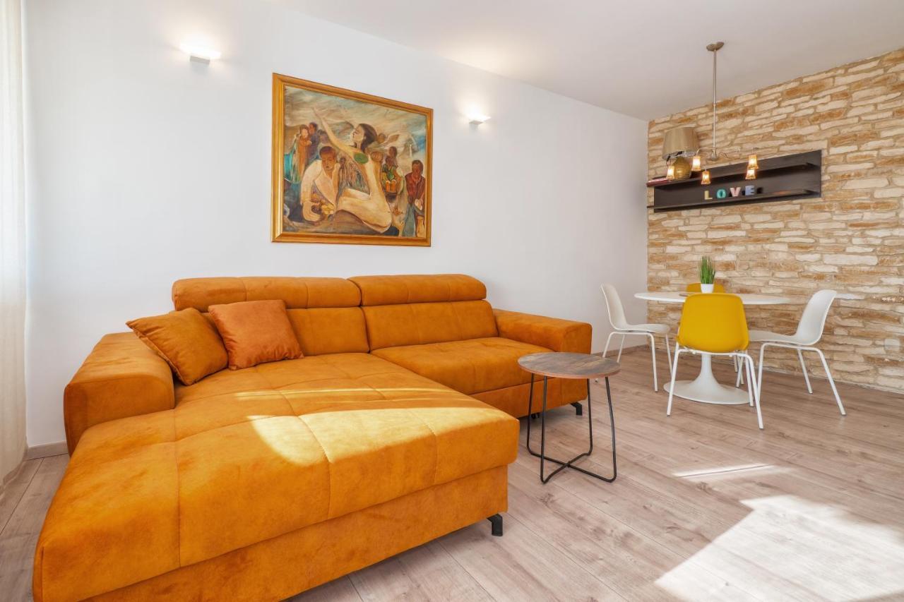 3-Bedroom Sea View Apartment - Balcony, Elevator - Spinut, Split Exterior photo