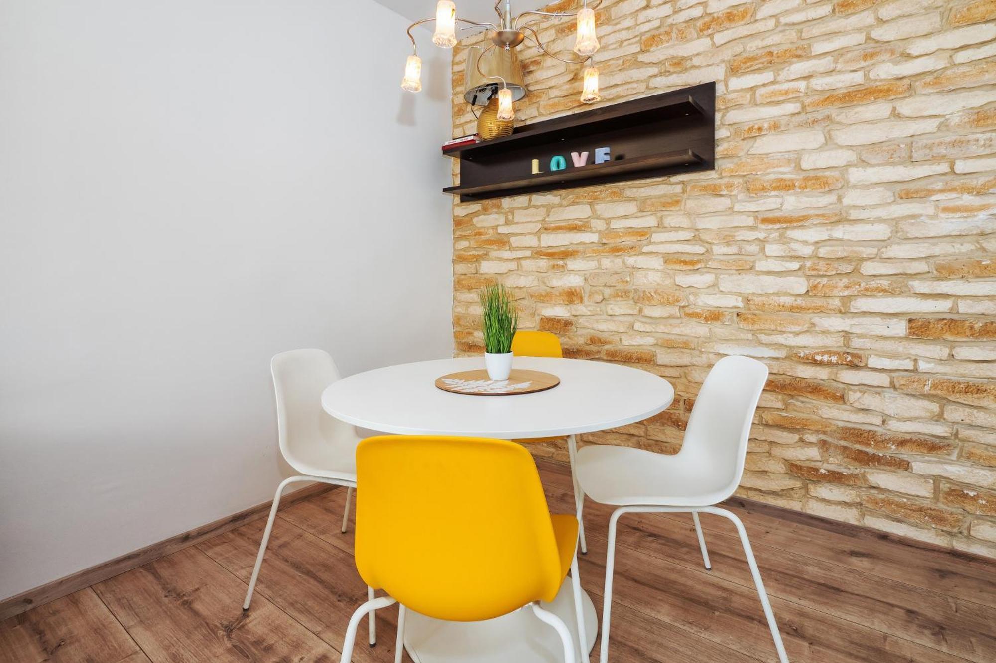 3-Bedroom Sea View Apartment - Balcony, Elevator - Spinut, Split Exterior photo